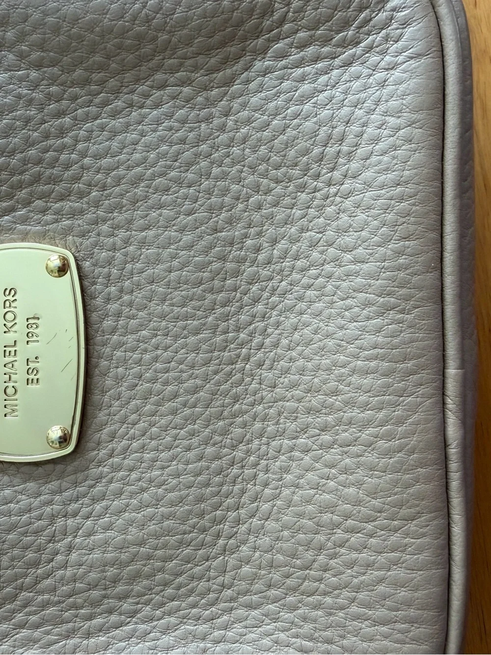Authentic Michael Kors Jetset Camera bag. Pebbled Leather. Like new.
